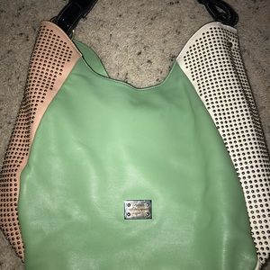 Green Velina Fabbiano bag with cream sides!